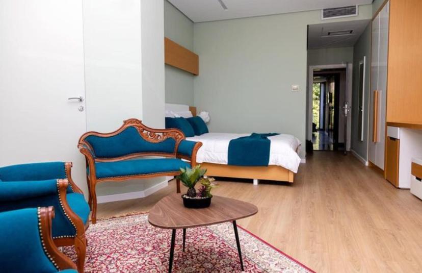 Hotel Bologna Vlore Bagian luar foto