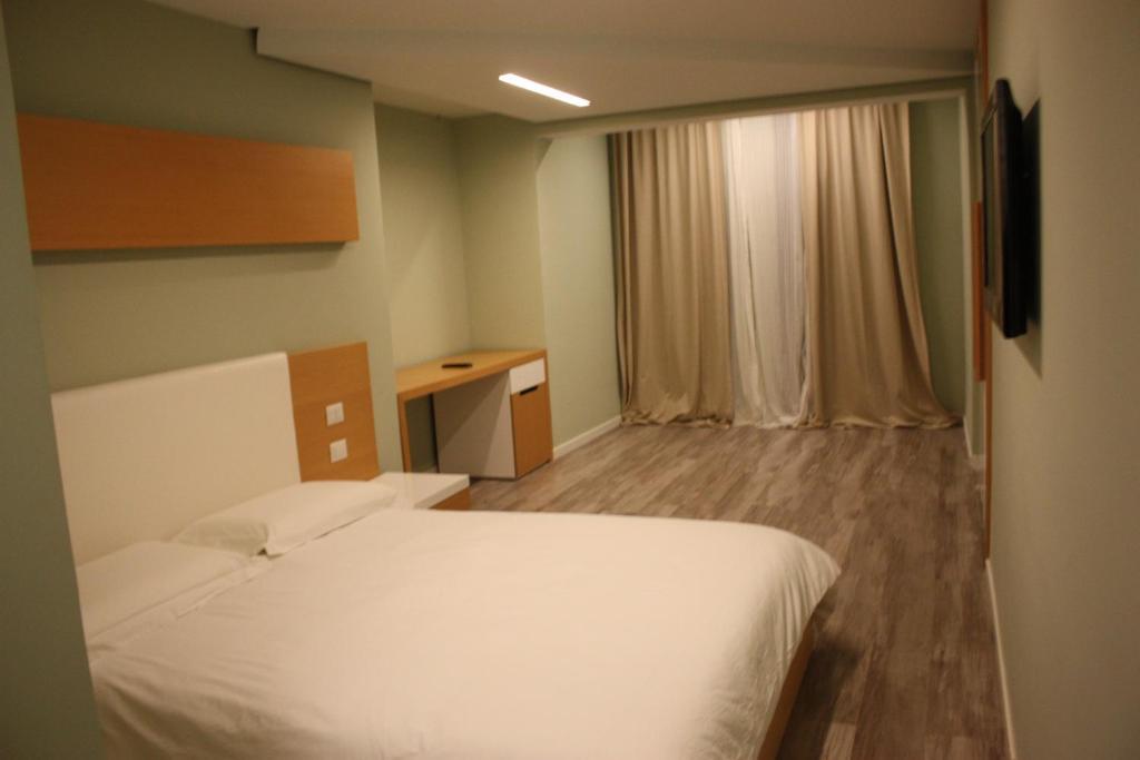 Hotel Bologna Vlore Ruang foto
