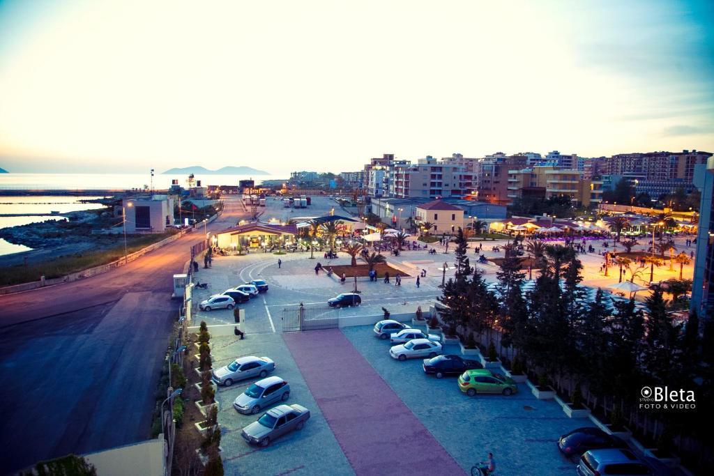 Hotel Bologna Vlore Bagian luar foto