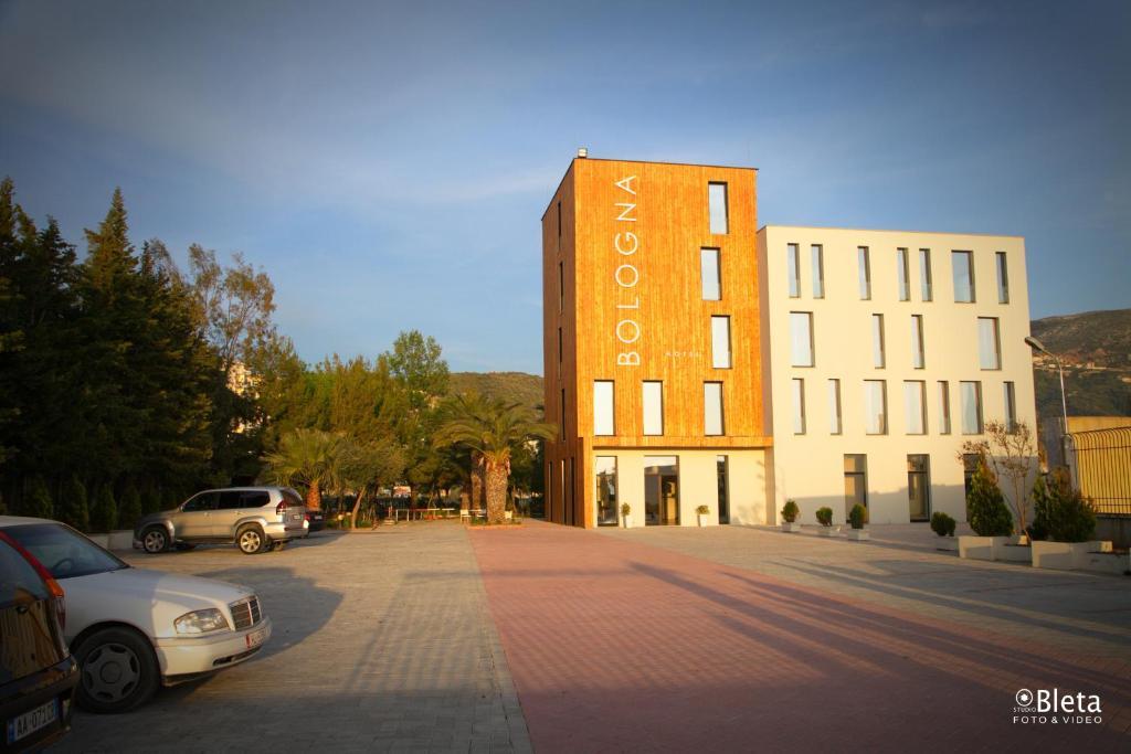 Hotel Bologna Vlore Bagian luar foto