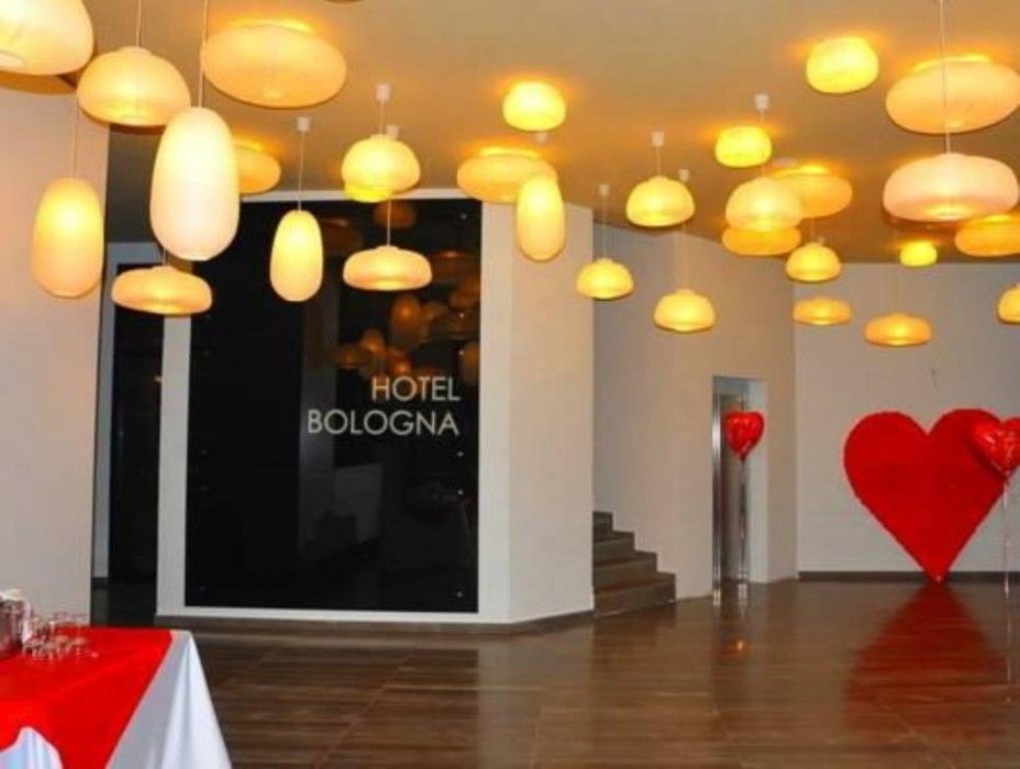 Hotel Bologna Vlore Bagian luar foto