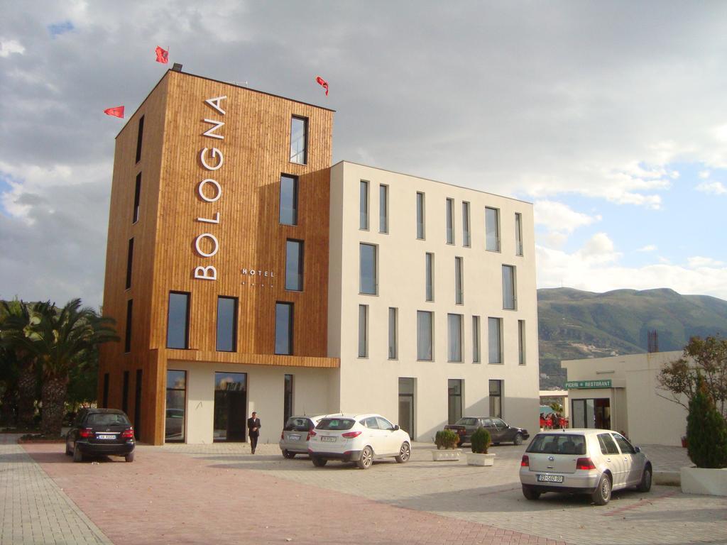 Hotel Bologna Vlore Bagian luar foto